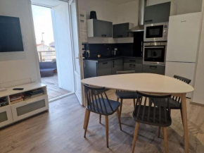 Superbe appartement rénové à neuf centre bourg